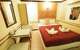 Honey House1 Hotel